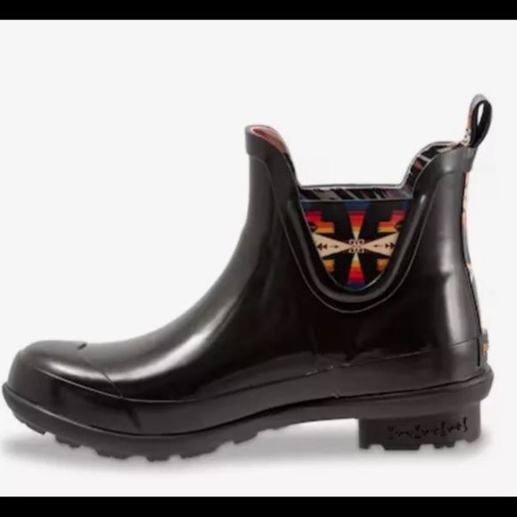 Pendleton Chelsea Boots - Picture 1 of 7